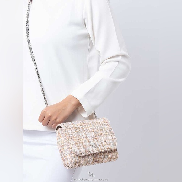 Kate Spade New York Briar Lane Quilted Tweed Mini Emelyn Crossbody - Picture 4 of 16